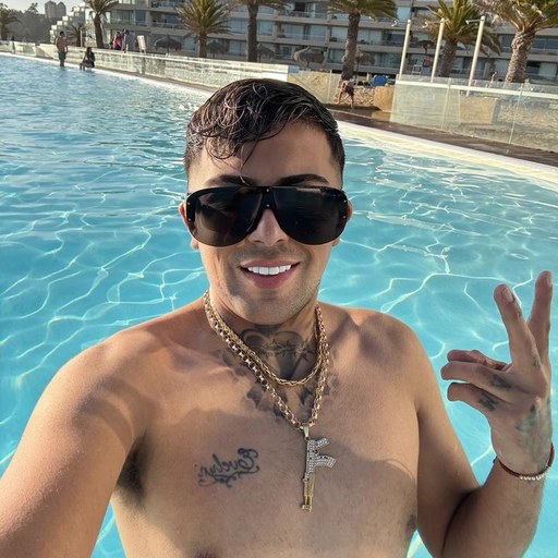 Foto pública de TikTok: dy.caaris_